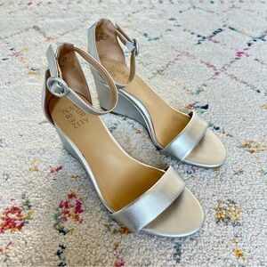 Naturalizer Silver Wedges size 7.5
